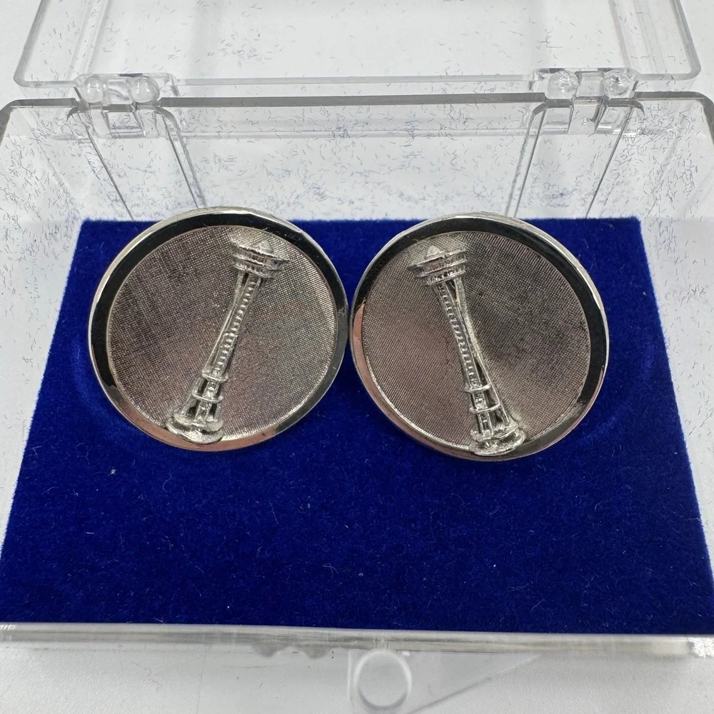 Worlds Fair 1962 Space Needle Cufflinks Mens OS Silver Vintage Seattle Landmark